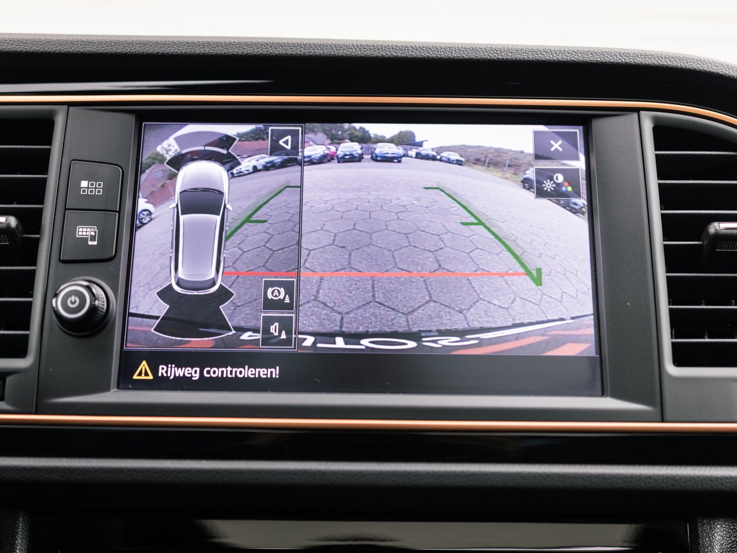 SEAT Leon ST 2.0 TSI CUPRA R 4DRIVE BLACKNESS GREY CARBON