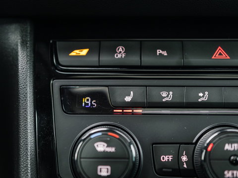 SEAT Leon ST 2.0 TSI CUPRA R 4DRIVE BLACKNESS GREY CARBON