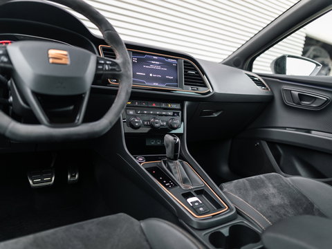 SEAT Leon ST 2.0 TSI CUPRA R 4DRIVE BLACKNESS GREY CARBON