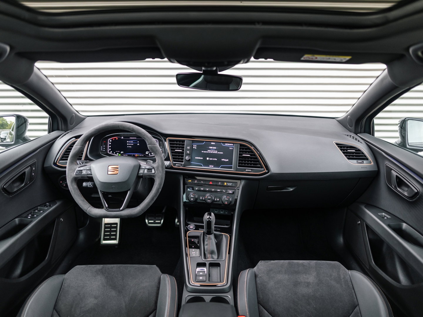 SEAT Leon ST 2.0 TSI CUPRA R 4DRIVE BLACKNESS GREY CARBON