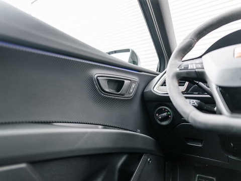 SEAT Leon ST 2.0 TSI CUPRA R 4DRIVE BLACKNESS GREY CARBON