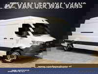 Mercedes-Benz Sprinter - 317 CDI 170pk L3H2 Euro6 Airco | Camera | Navigatie | Apple Carplay | Cruisecontrol Android Auto, Parkeersensoren, Bijrijdersbank