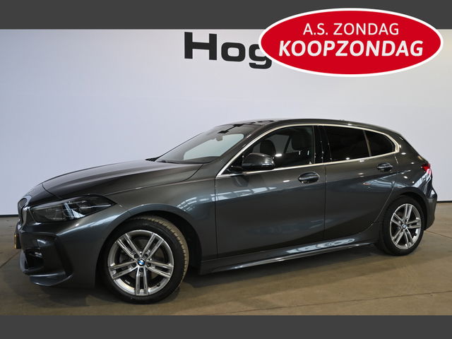 BMW 1 Serie - 118i Automaat High Executive M-Pakket Navigatie LED Carplay Stuur/stoelverwarming Inruil Mogelijk!