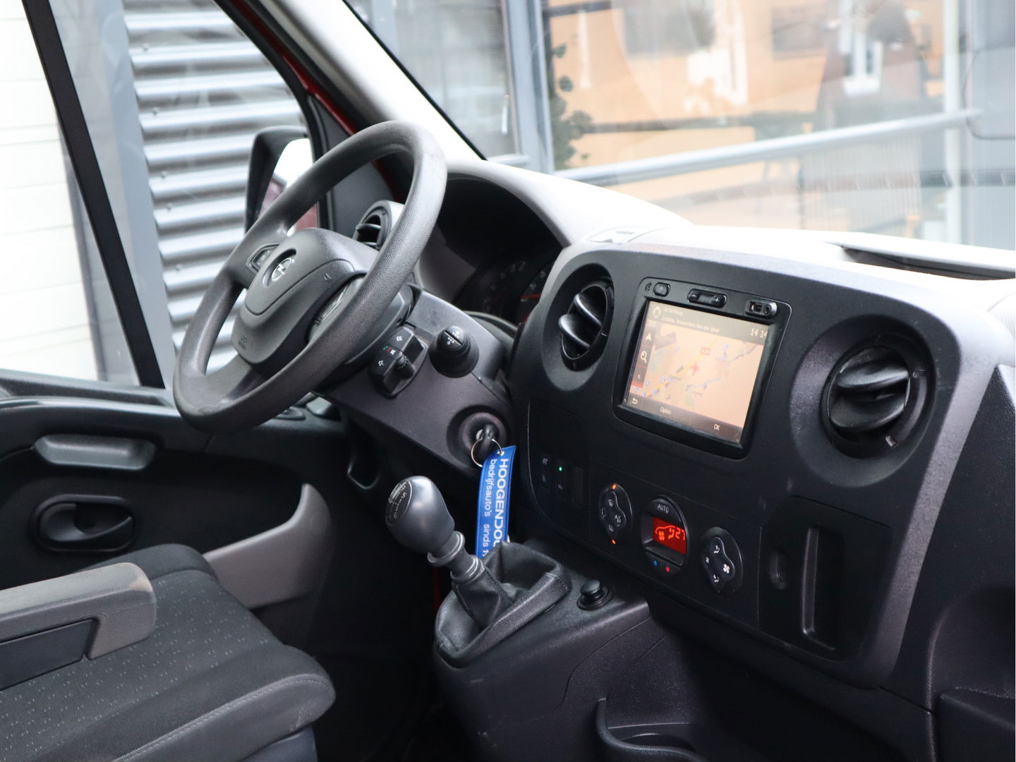 Opel Movano 2.3 CDTI 131pk Euro 6 L3H2 Maxi - 1ste Eigenaar - Trekhaak - Clima - Camera