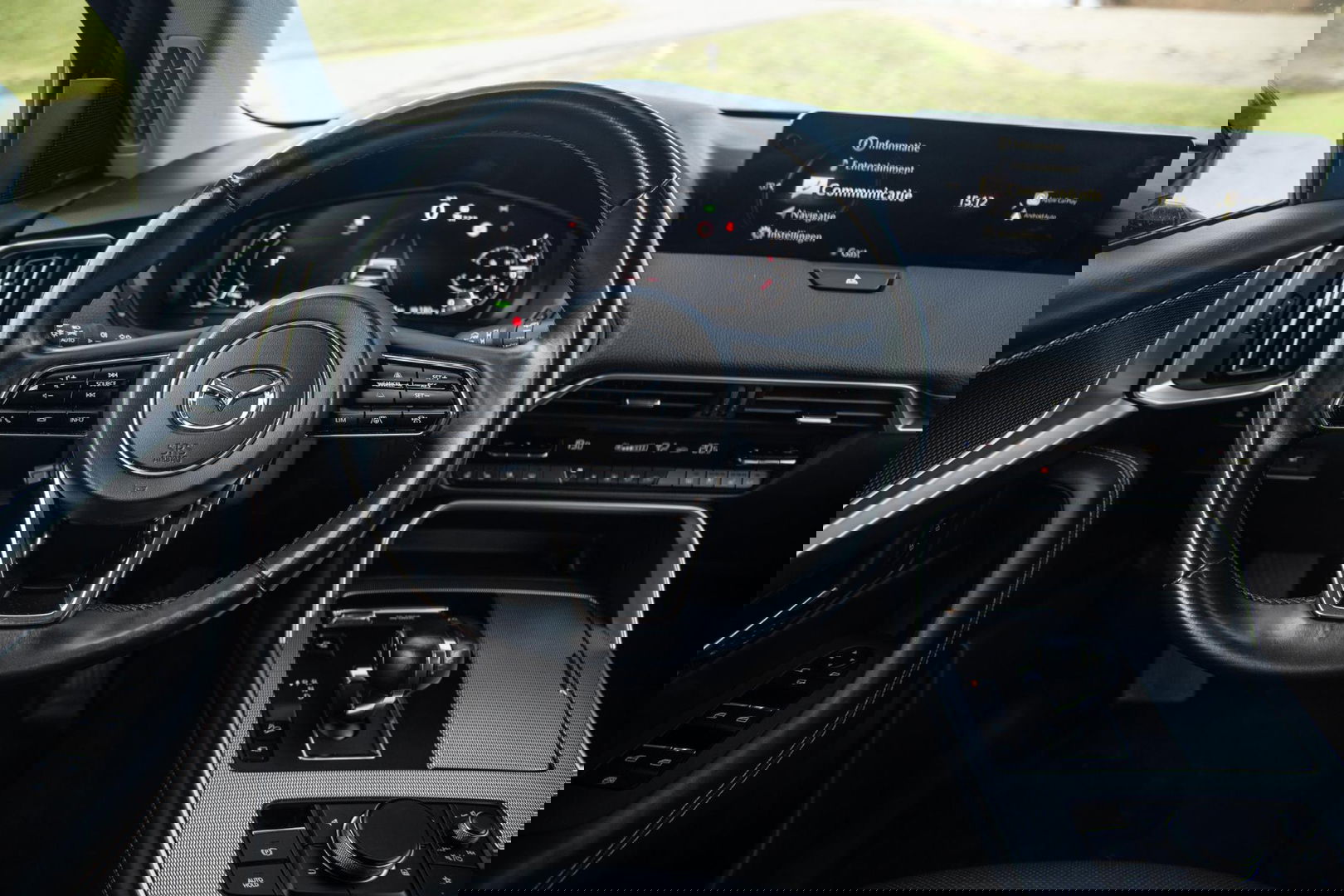 Mazda CX-60 2.5 e-SkyActiv PHEV Homura 360 CAMERA / STOELVERWARMING + KOELING / CARPLAY / ADAPTIVE CRUISE