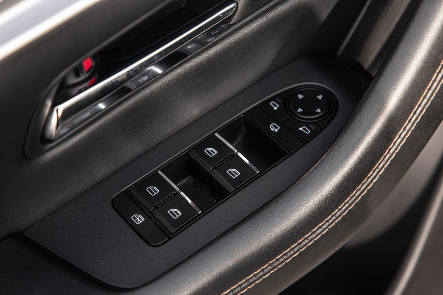 Mazda CX-60 2.5 e-SkyActiv PHEV Homura 360 CAMERA / STOELVERWARMING + KOELING / CARPLAY / ADAPTIVE CRUISE