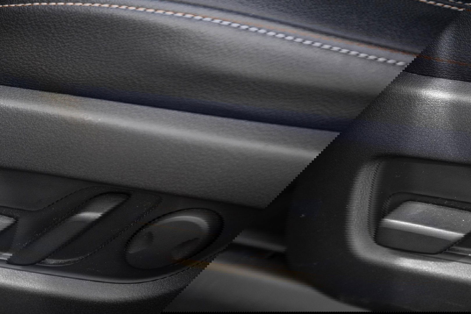 Mazda CX-60 2.5 e-SkyActiv PHEV Homura 360 CAMERA / STOELVERWARMING + KOELING / CARPLAY / ADAPTIVE CRUISE