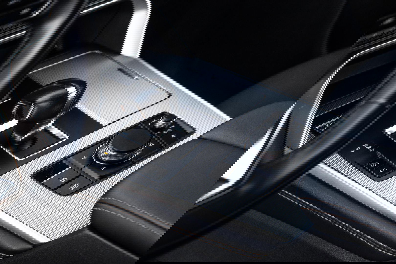 Mazda CX-60 2.5 e-SkyActiv PHEV Homura 360 CAMERA / STOELVERWARMING + KOELING / CARPLAY / ADAPTIVE CRUISE