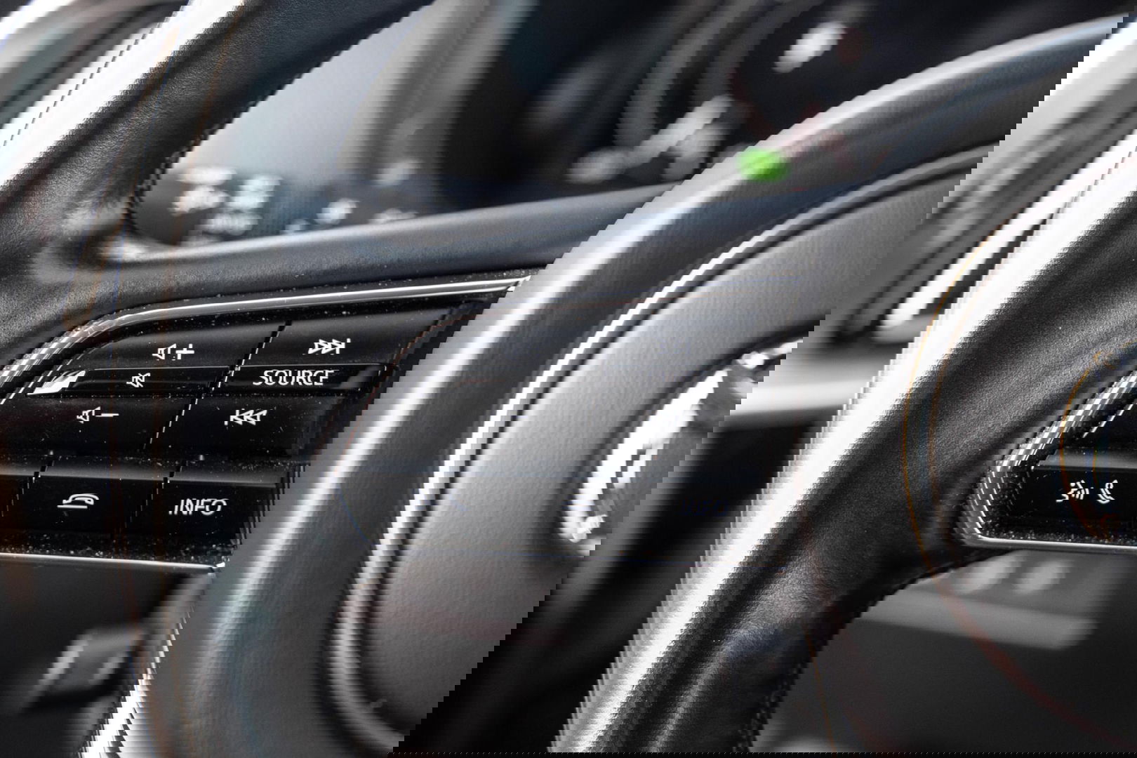 Mazda CX-60 2.5 e-SkyActiv PHEV Homura 360 CAMERA / STOELVERWARMING + KOELING / CARPLAY / ADAPTIVE CRUISE