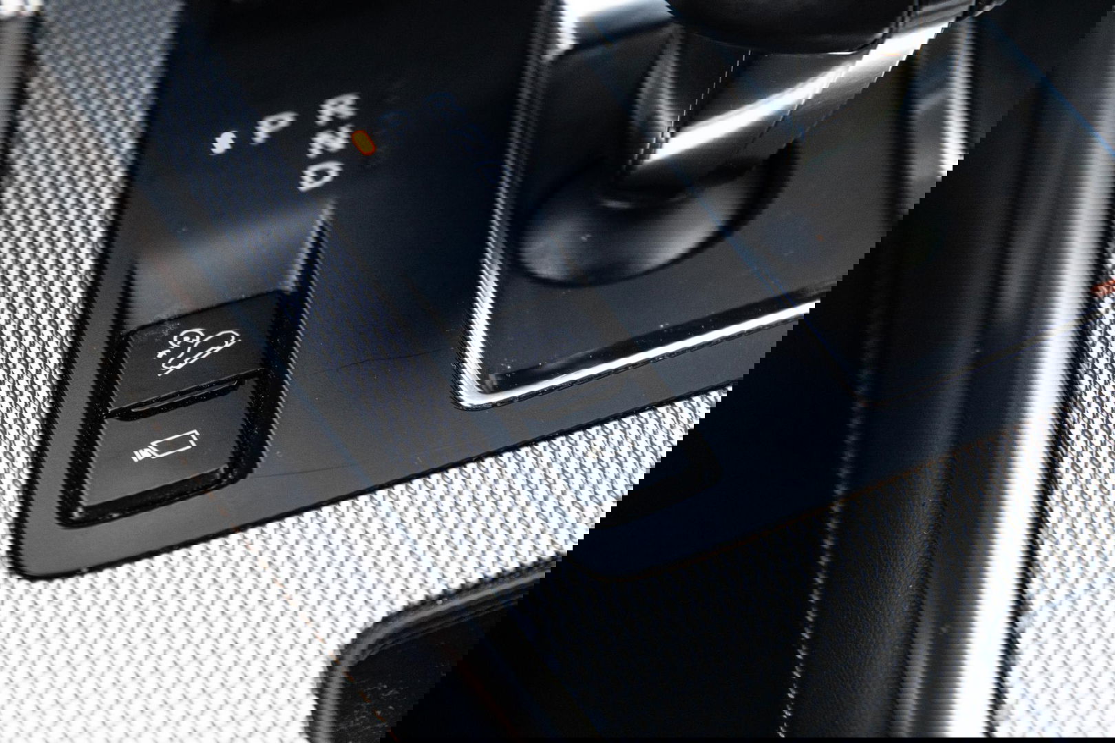 Mazda CX-60 2.5 e-SkyActiv PHEV Homura 360 CAMERA / STOELVERWARMING + KOELING / CARPLAY / ADAPTIVE CRUISE