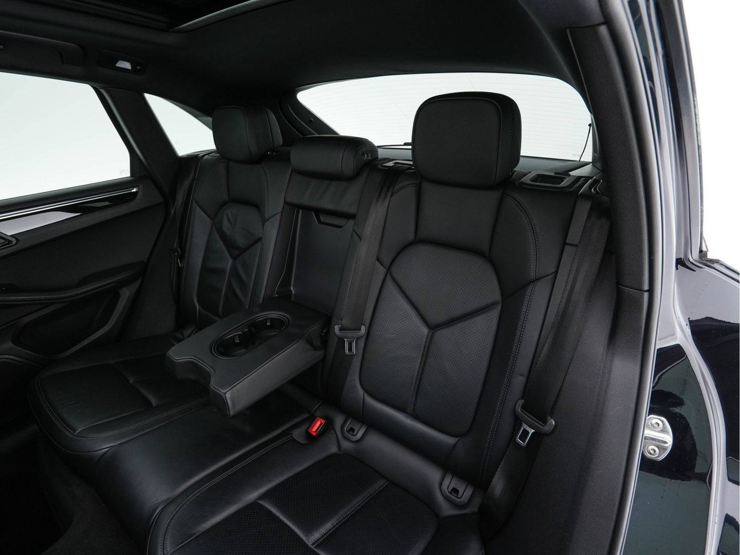 Porsche Macan 3.0 S Aut. *PANO | LEATHER | XENON | SPORT-CHRONO-PACK | MEMORY-PACK | BOSE-SOUND | AIR-SUSPENSION | HEATED-COMFORTSEATS | CAMERA | NAVI-FULLMAP | PRIVACY-GLASS | SHIFT-PADDLES | 21''ALU*