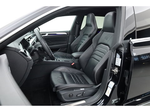 Volkswagen Arteon 1.4 TSI eHybrid R-Line Business | SOH 94.3% | Pano | Elek. Trekhaak | Memory | 360cam | Stoel- Stuurverw. | CarPlay