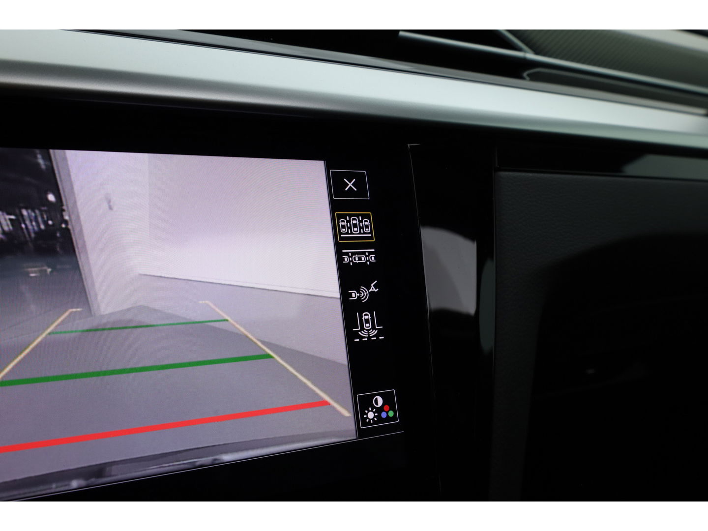 Volkswagen Arteon 1.4 TSI eHybrid R-Line Business | SOH 94.3% | Pano | Elek. Trekhaak | Memory | 360cam | Stoel- Stuurverw. | CarPlay