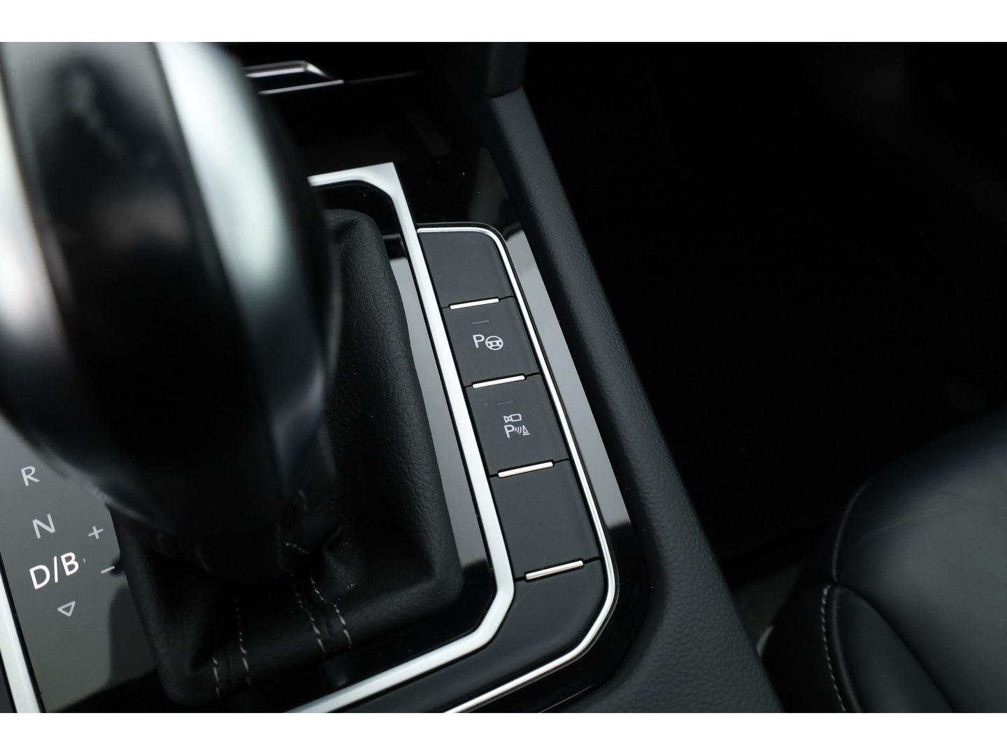 Volkswagen Arteon 1.4 TSI eHybrid R-Line Business | SOH 94.3% | Pano | Elek. Trekhaak | Memory | 360cam | Stoel- Stuurverw. | CarPlay