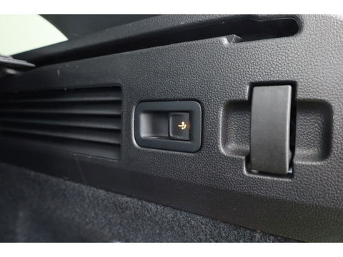 Volkswagen Arteon 1.4 TSI eHybrid R-Line Business | SOH 94.3% | Pano | Elek. Trekhaak | Memory | 360cam | Stoel- Stuurverw. | CarPlay