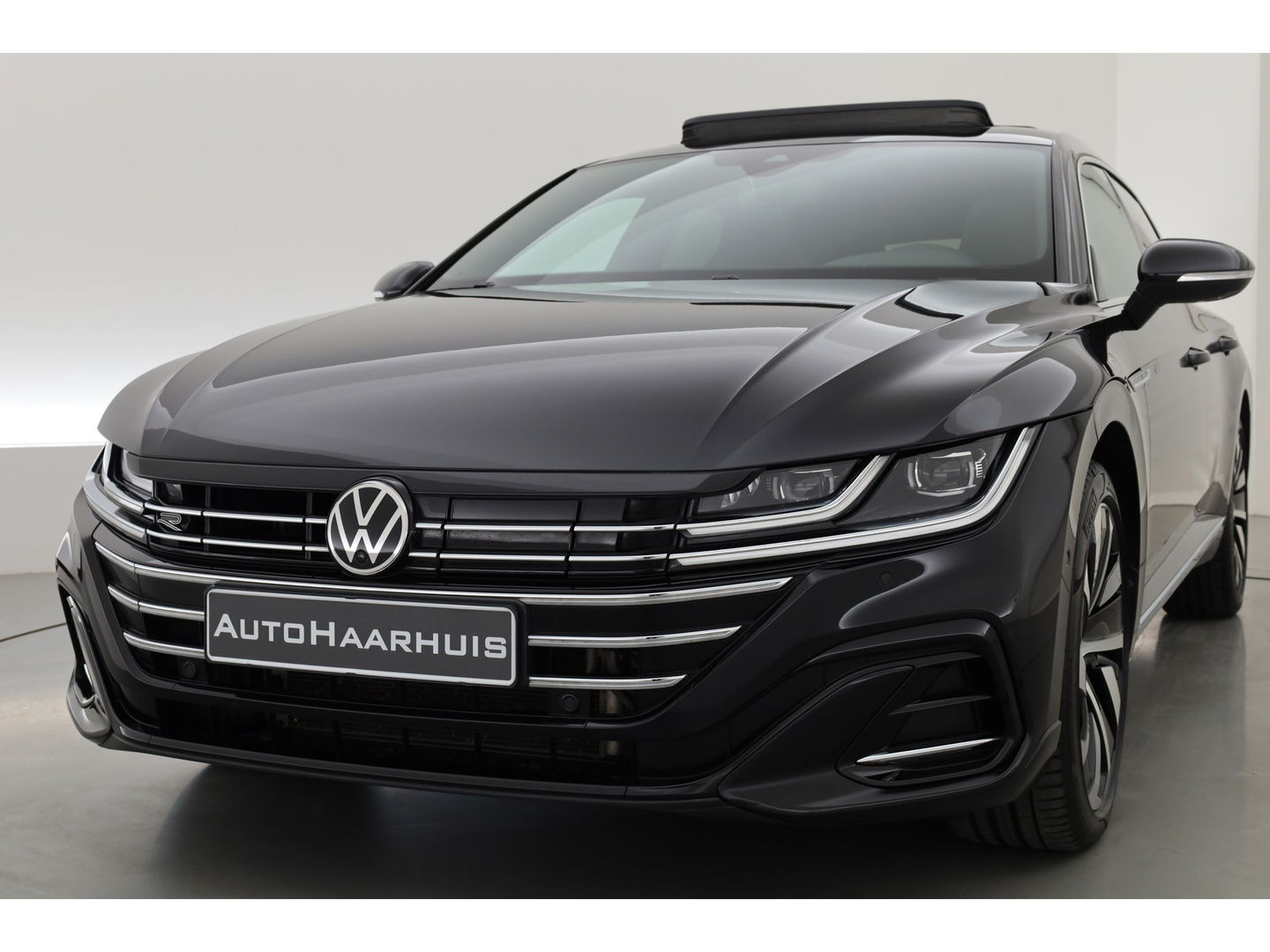 Volkswagen Arteon 1.4 TSI eHybrid R-Line Business | SOH 94.3% | Pano | Elek. Trekhaak | Memory | 360cam | Stoel- Stuurverw. | CarPlay