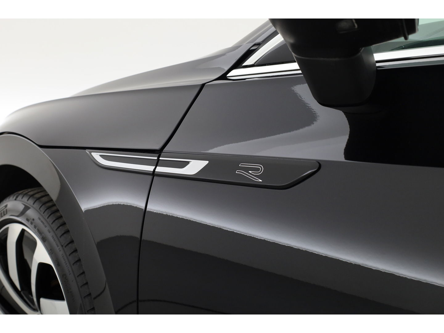 Volkswagen Arteon 1.4 TSI eHybrid R-Line Business | SOH 94.3% | Pano | Elek. Trekhaak | Memory | 360cam | Stoel- Stuurverw. | CarPlay