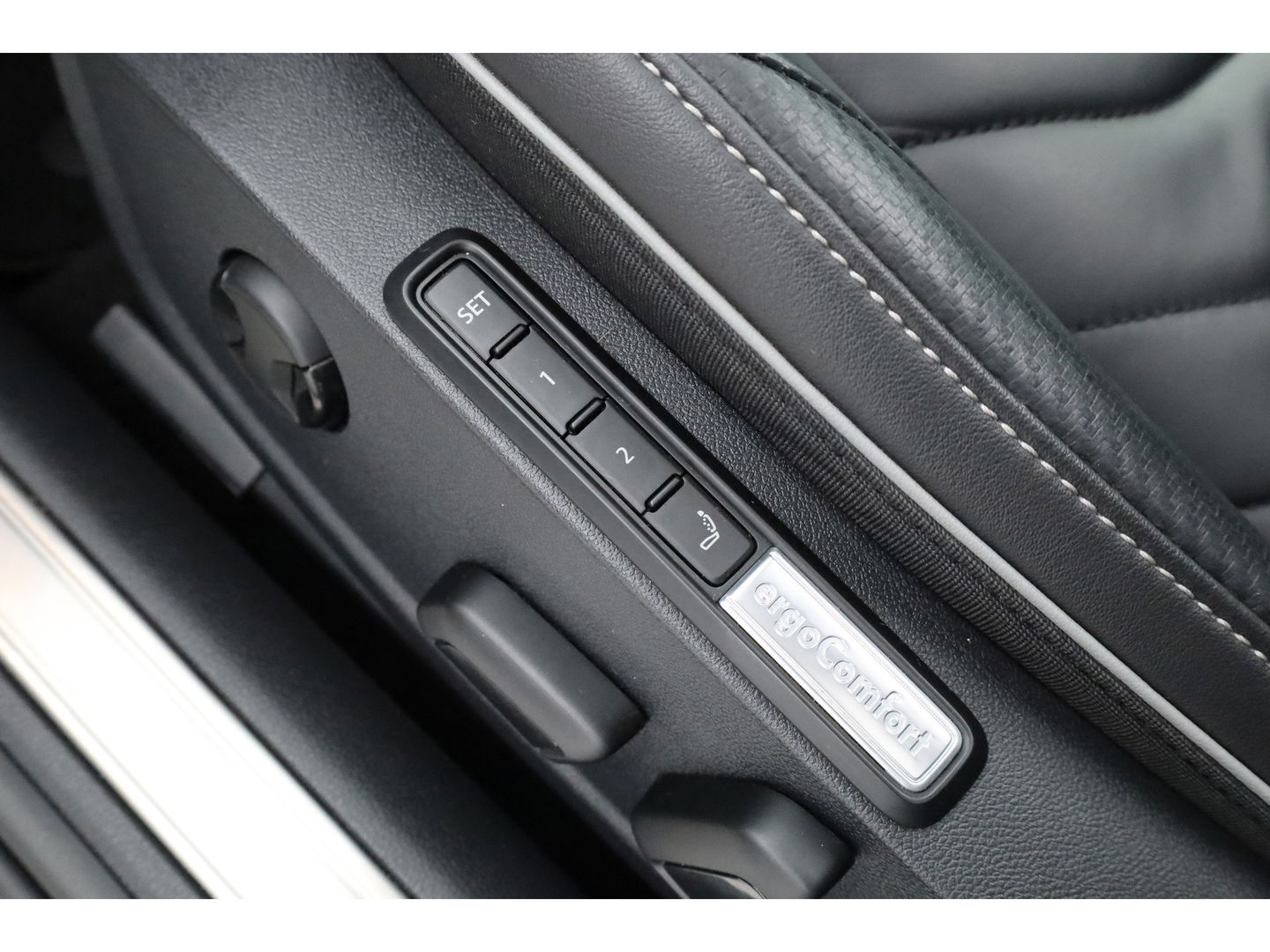 Volkswagen Arteon 1.4 TSI eHybrid R-Line Business | SOH 94.3% | Pano | Elek. Trekhaak | Memory | 360cam | Stoel- Stuurverw. | CarPlay