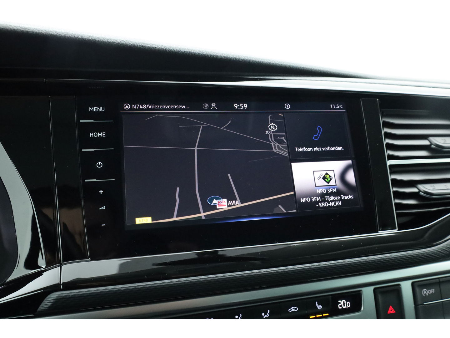 Volkswagen Transporter 2.0 TDI L2H1 32 DC Comfortline | Trekhaak | Adapt. Cruise | Camera | Apple CarPlay & Android auto | Leder | DAB