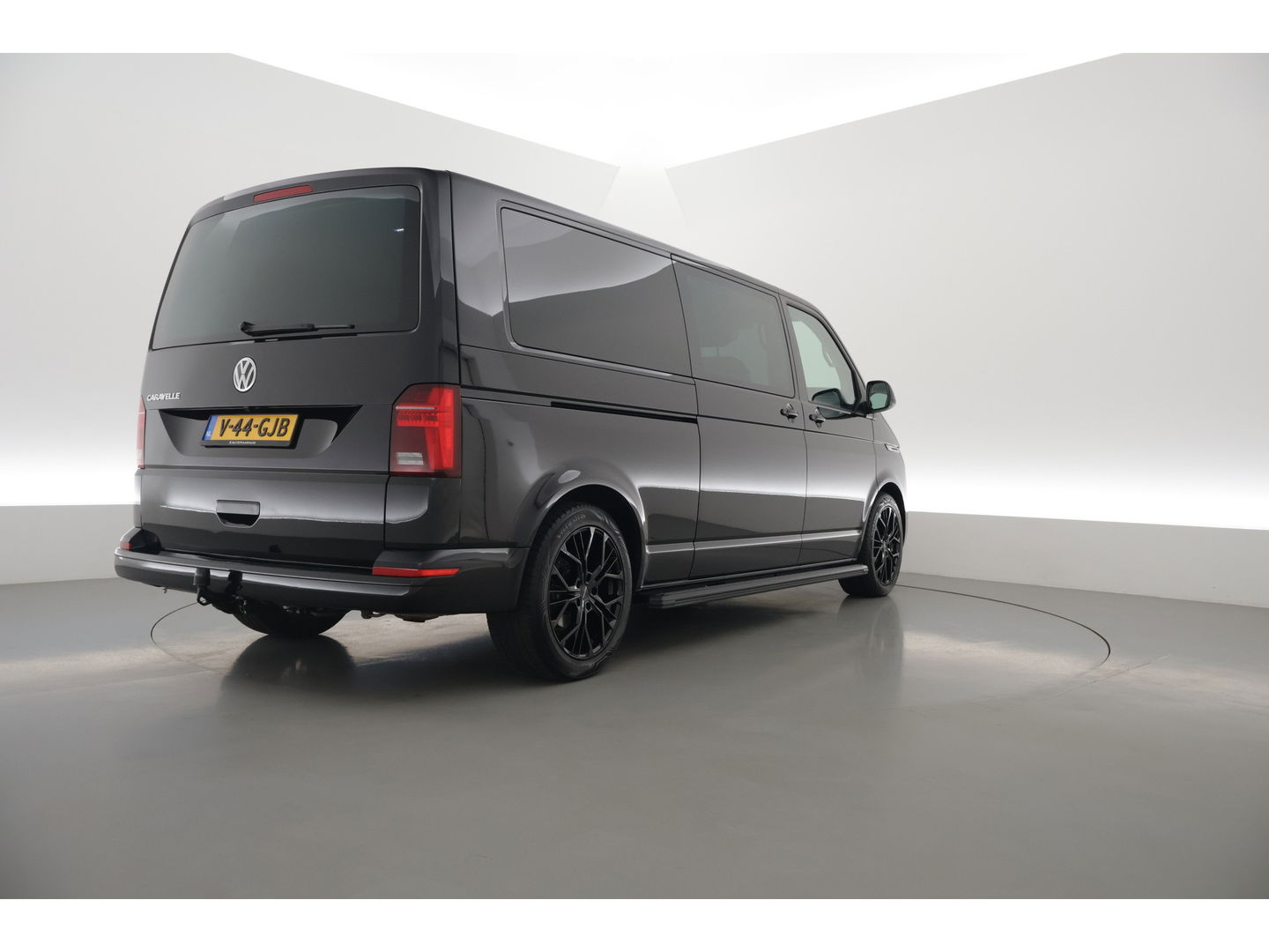 Volkswagen Transporter 2.0 TDI L2H1 32 DC Comfortline | Trekhaak | Adapt. Cruise | Camera | Apple CarPlay & Android auto | Leder | DAB