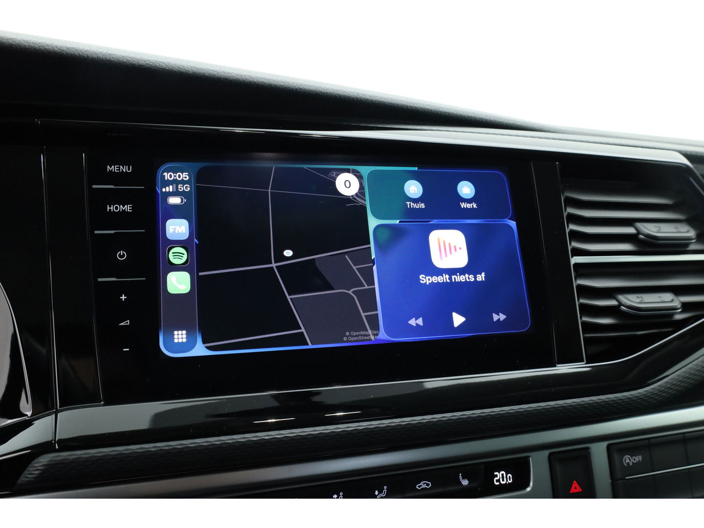 Volkswagen Transporter 2.0 TDI L2H1 32 DC Comfortline | Trekhaak | Adapt. Cruise | Camera | Apple CarPlay & Android auto | Leder | DAB