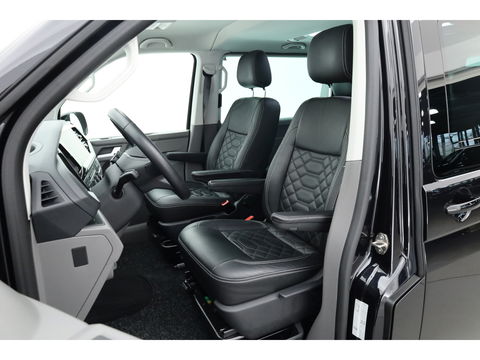 Volkswagen Transporter 2.0 TDI L2H1 32 DC Comfortline | Trekhaak | Adapt. Cruise | Camera | Apple CarPlay & Android auto | Leder | DAB