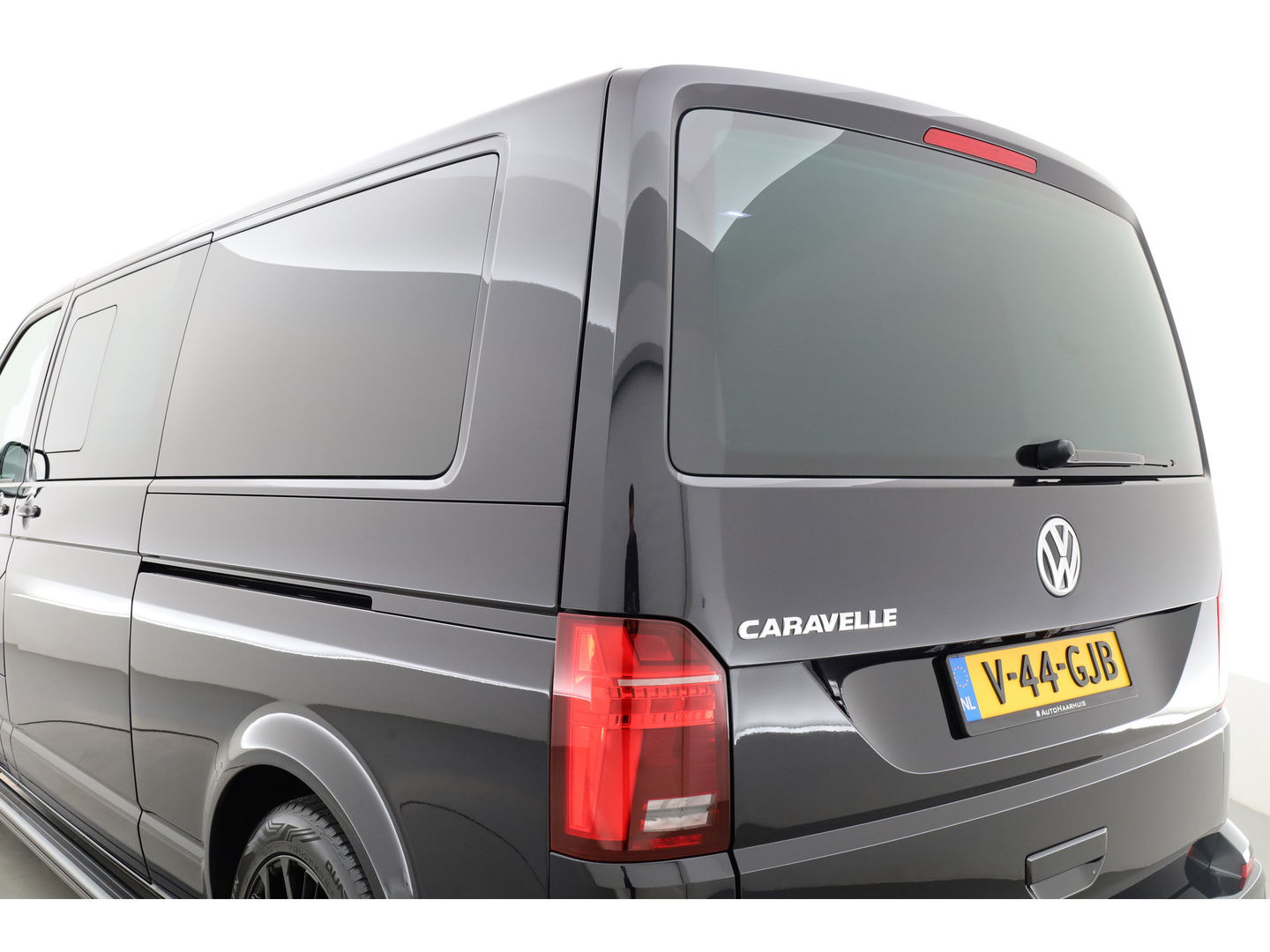 Volkswagen Transporter 2.0 TDI L2H1 32 DC Comfortline | Trekhaak | Adapt. Cruise | Camera | Apple CarPlay & Android auto | Leder | DAB
