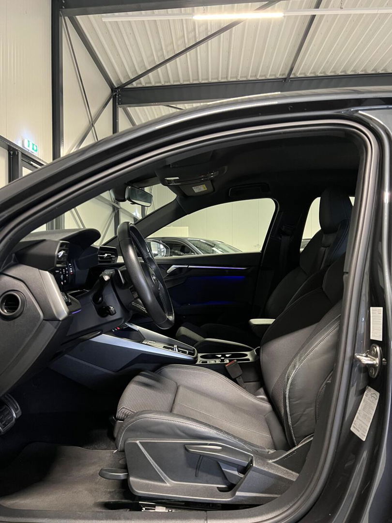 Audi A3 Limousine 35 TFSI edition one S-line Virtual Sfeer