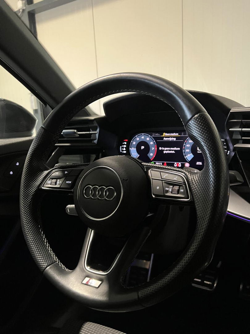 Audi A3 Limousine 35 TFSI edition one S-line Virtual Sfeer