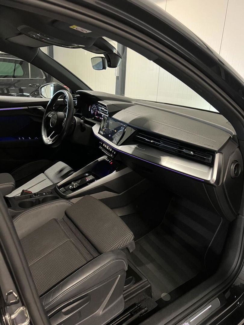 Audi A3 Limousine 35 TFSI edition one S-line Virtual Sfeer