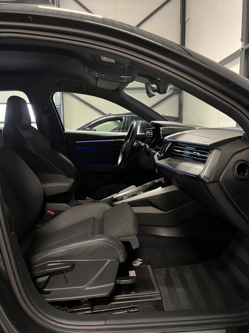 Audi A3 Limousine 35 TFSI edition one S-line Virtual Sfeer