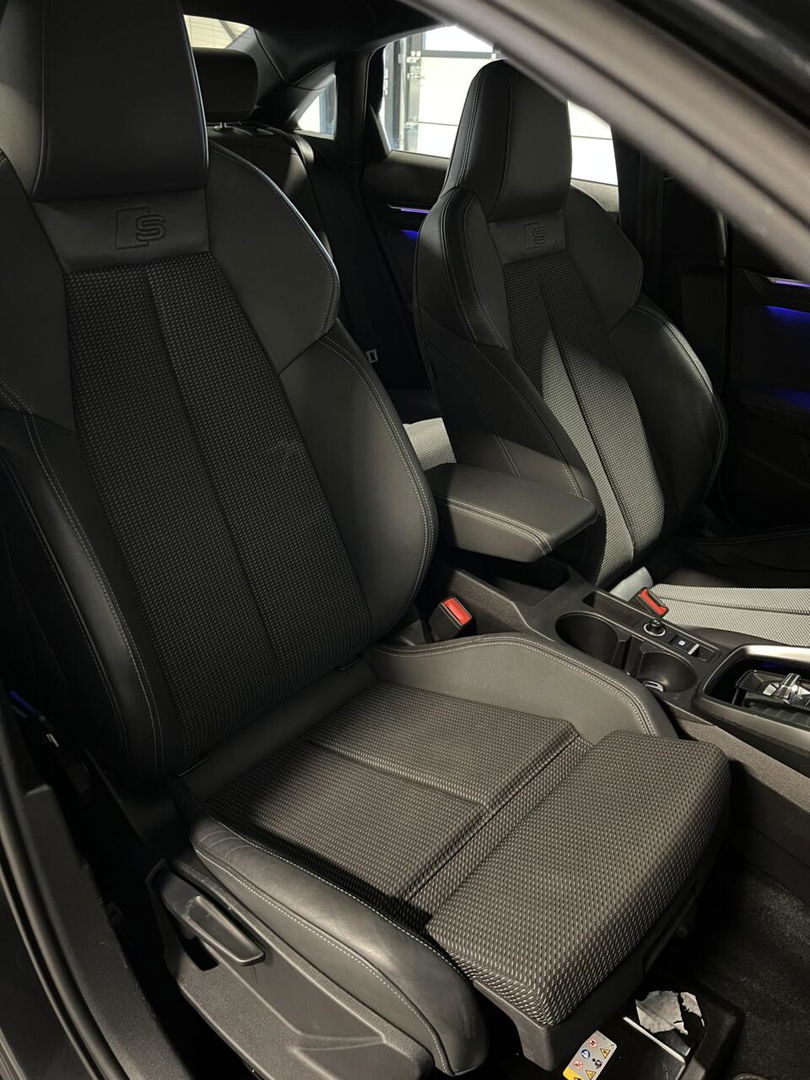 Audi A3 Limousine 35 TFSI edition one S-line Virtual Sfeer