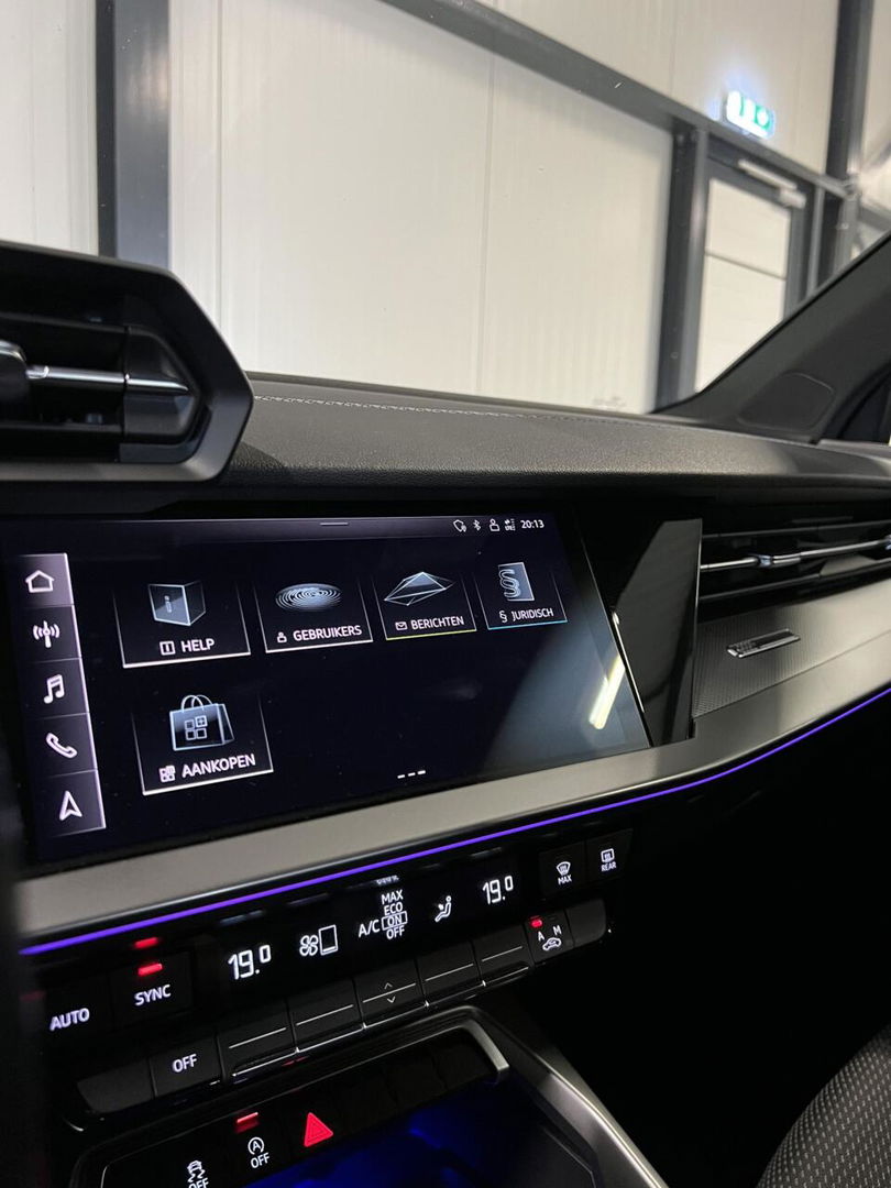 Audi A3 Limousine 35 TFSI edition one S-line Virtual Sfeer