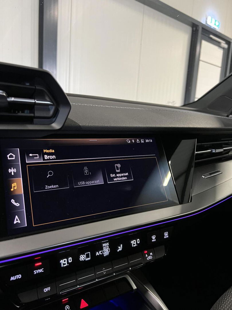 Audi A3 Limousine 35 TFSI edition one S-line Virtual Sfeer