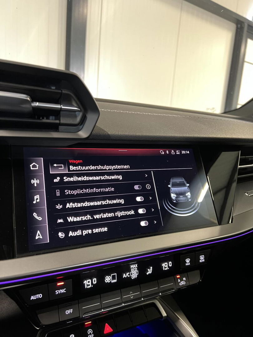 Audi A3 Limousine 35 TFSI edition one S-line Virtual Sfeer