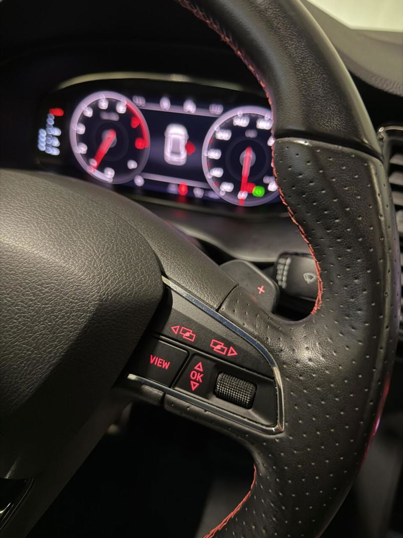 SEAT Ateca 1.5 TSI FR 150PK Pano Virtual Leer Trekhaak Sfeer