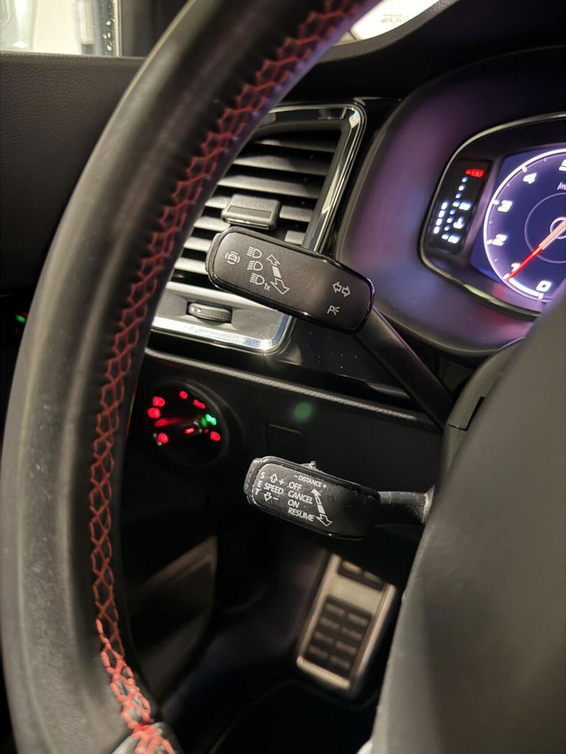 SEAT Ateca 1.5 TSI FR 150PK Pano Virtual Leer Trekhaak Sfeer