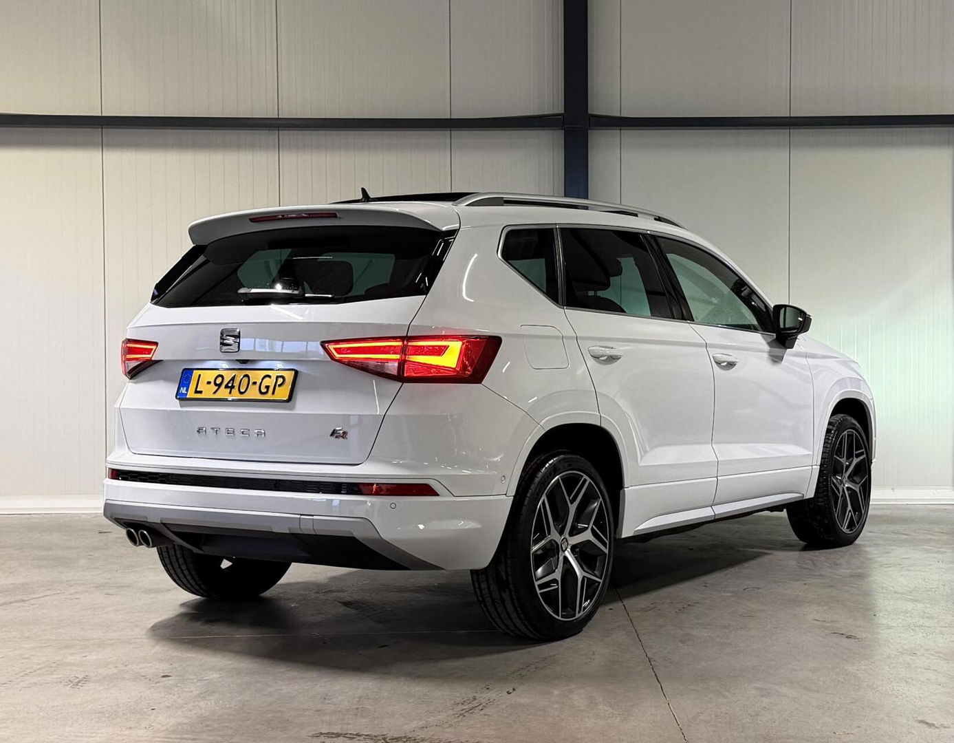 SEAT Ateca 1.5 TSI FR 150PK Pano Virtual Leer Trekhaak Sfeer