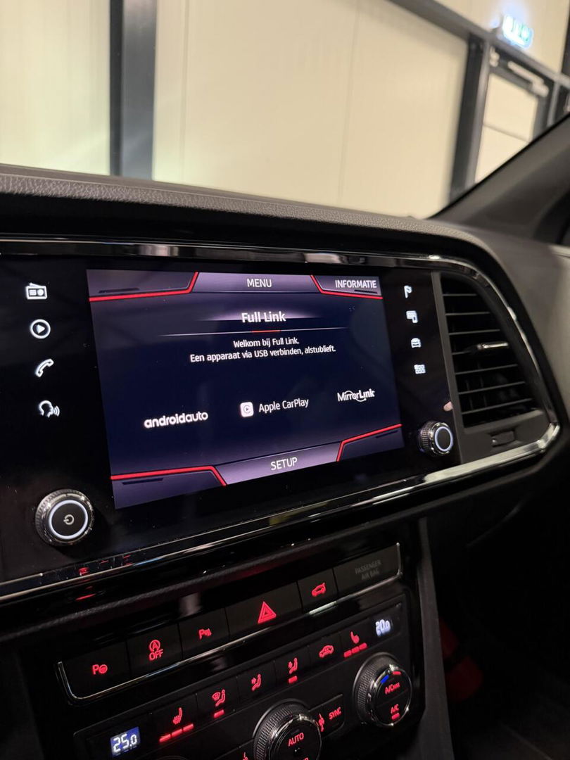 SEAT Ateca 1.5 TSI FR 150PK Pano Virtual Leer Trekhaak Sfeer