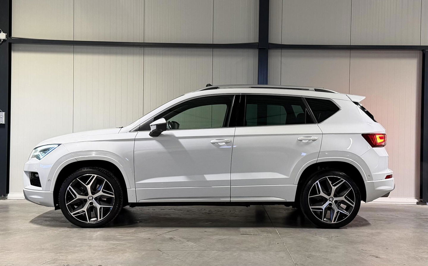 SEAT Ateca 1.5 TSI FR 150PK Pano Virtual Leer Trekhaak Sfeer