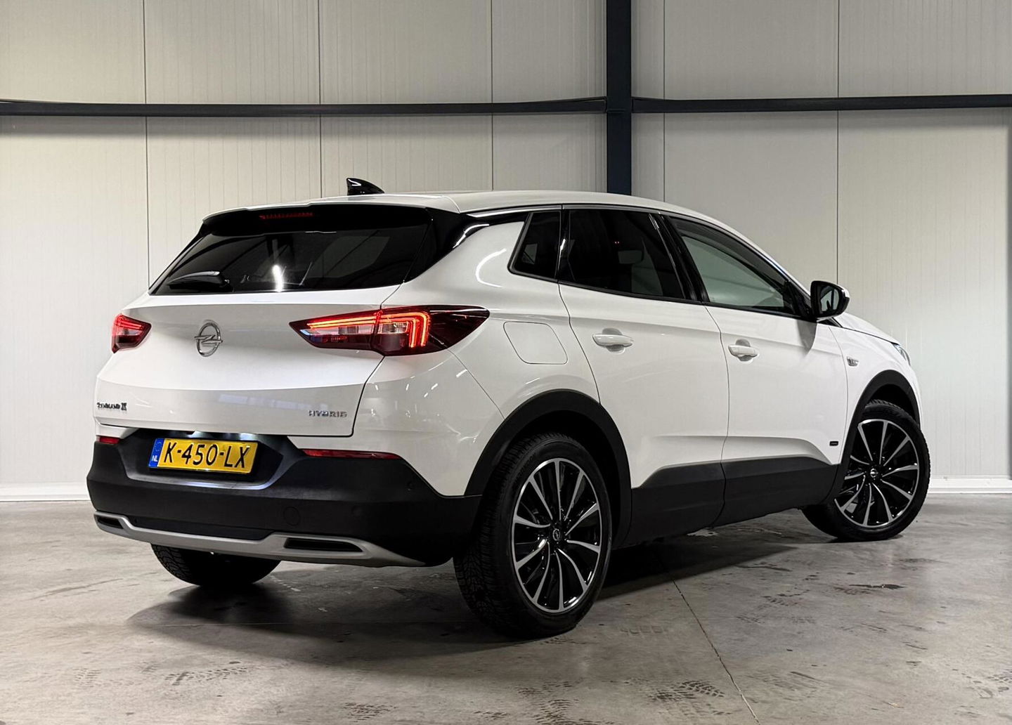 Opel Grandland X 1.6 Turbo Hybrid Elegance Carplay Camera