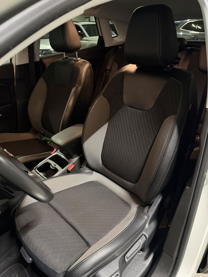 Opel Grandland X 1.6 Turbo Hybrid Elegance Carplay Camera