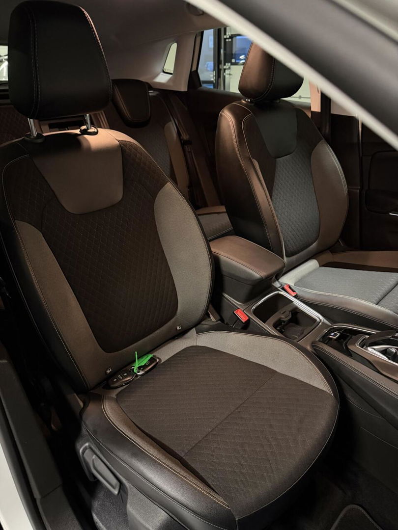 Opel Grandland X 1.6 Turbo Hybrid Elegance Carplay Camera