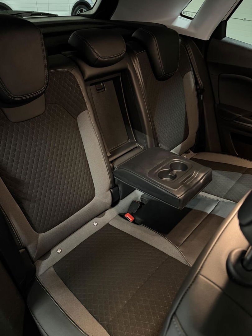 Opel Grandland X 1.6 Turbo Hybrid Elegance Carplay Camera