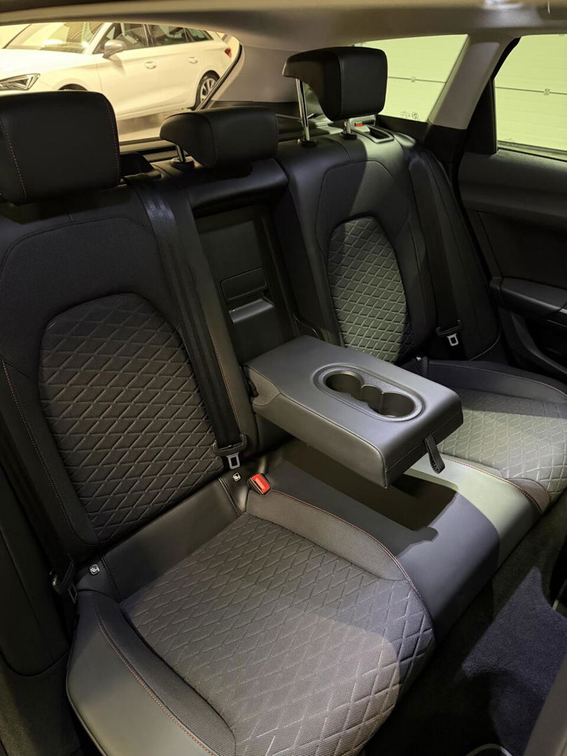 SEAT Leon Sportstourer Seat Leon 1.4 TSI FR eHybrid PHEV Pano Virtual Trekhaak