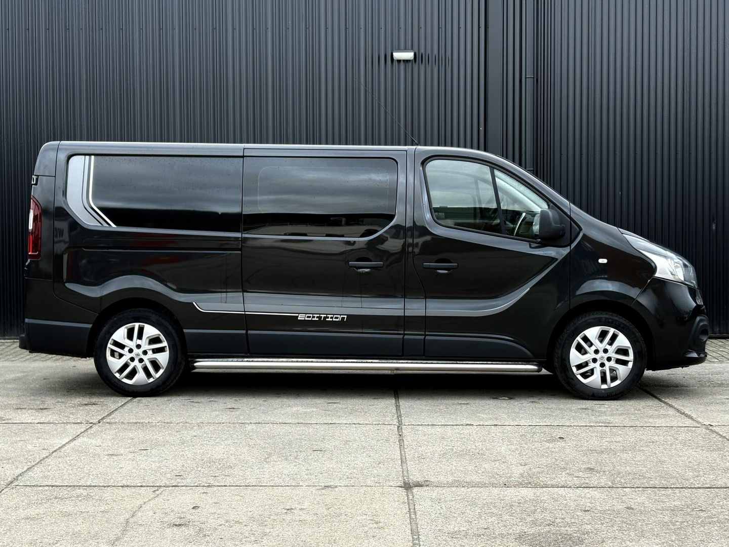 Renault Trafic 1.6 dCi 120pk Edition T29 L2H1 DC | Marge | 6-persoons | Dubbel cabine | Navigatie |