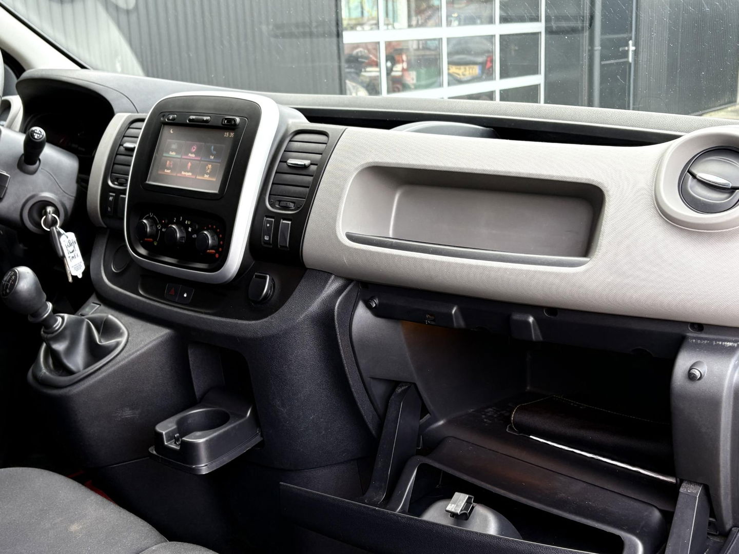 Renault Trafic 1.6 dCi 120pk Edition T29 L2H1 DC | Marge | 6-persoons | Dubbel cabine | Navigatie |