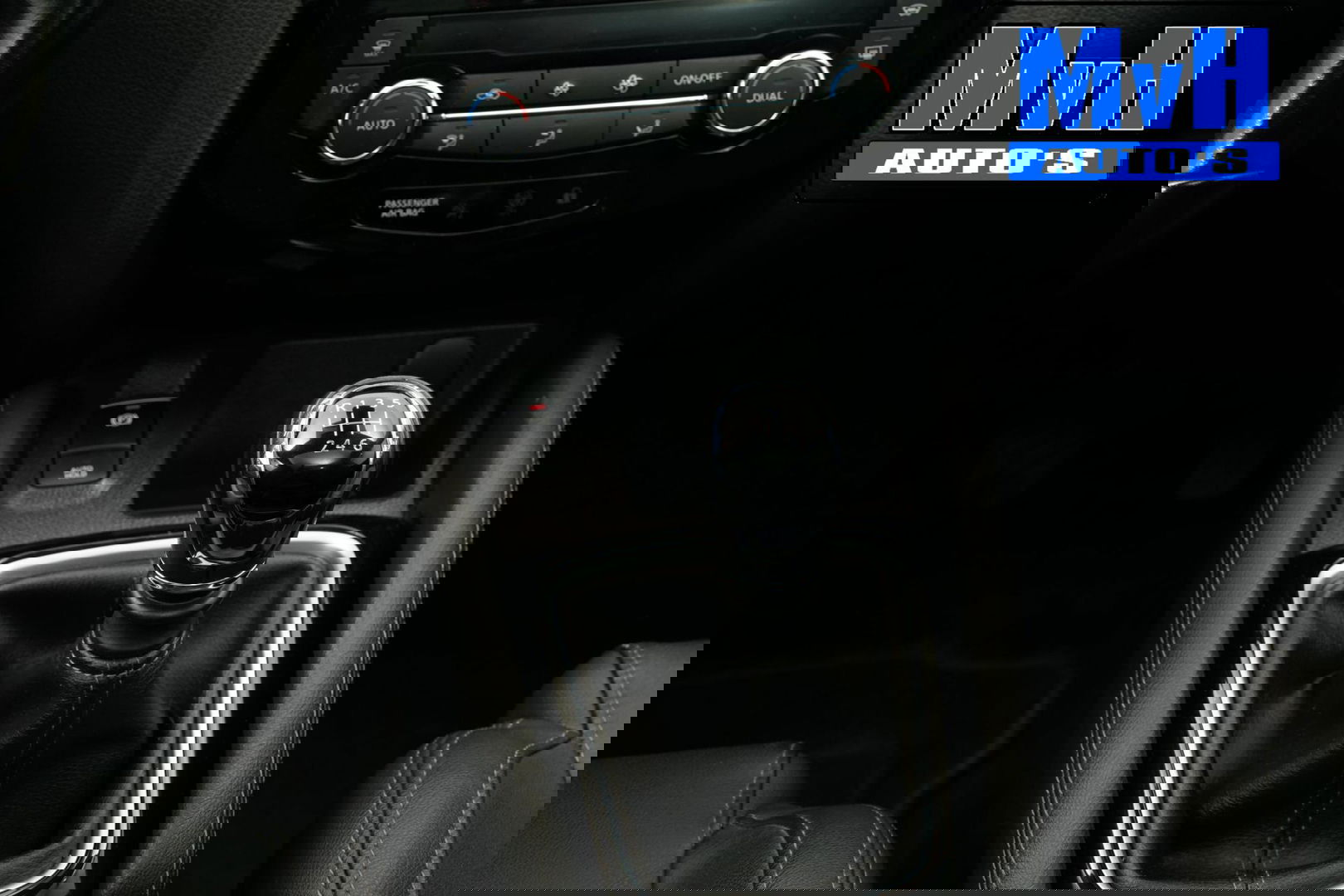 Nissan QASHQAI 1.3 DIG-T Tekna|PANO|TREKH|CAMERA|LED|LUXE!