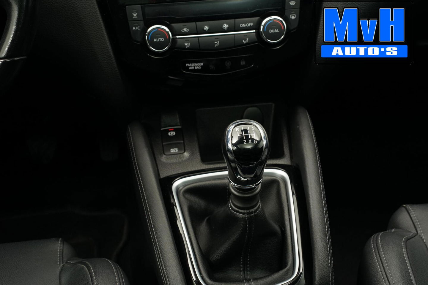 Nissan QASHQAI 1.3 DIG-T Tekna|PANO|TREKH|CAMERA|LED|LUXE!