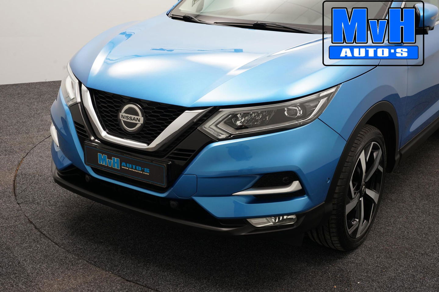 Nissan QASHQAI 1.3 DIG-T Tekna|PANO|TREKH|CAMERA|LED|LUXE!